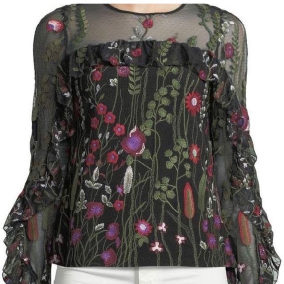 Women’s Red Carter Blouse In Size Small. NWT - Picture 1 of 5